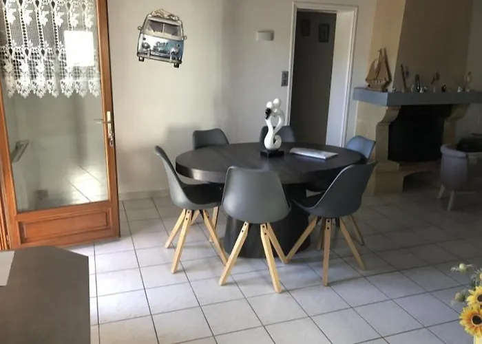 Maison A Sur בית נופש *