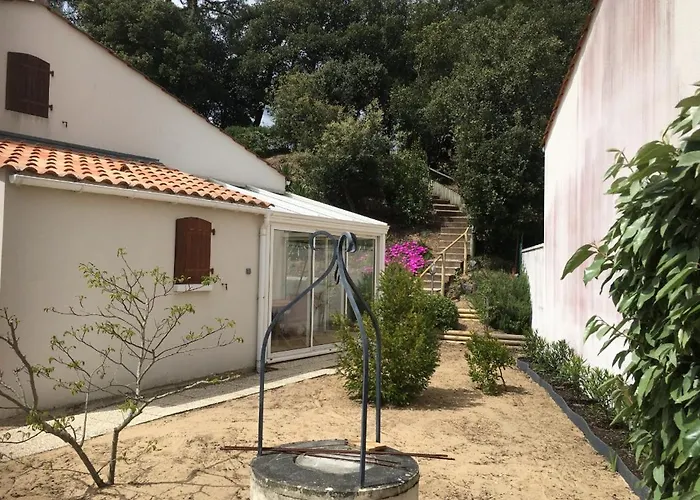 Maison A Sur לה-טראנש-סור-מר