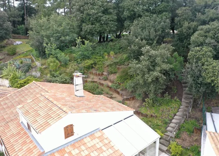 Maison A Sur לה-טראנש-סור-מר